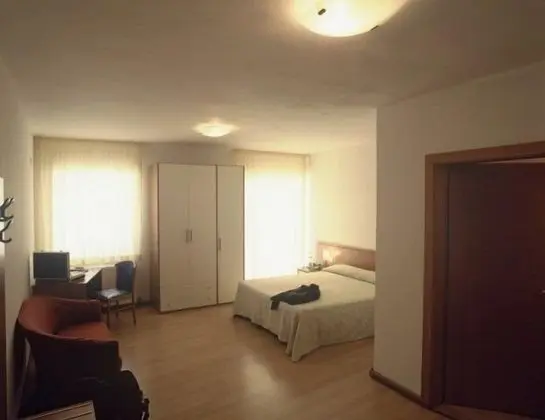 Tek Büyük Yataklı Oda, 1 Yatak Odası