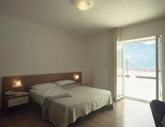 Üç Kişilik Oda, 1 Yatak Odası, Dağ Manzaralı