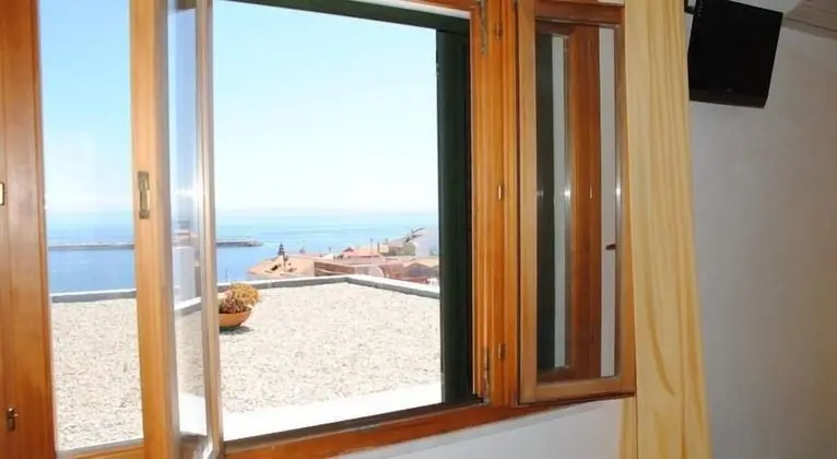 Superior Tek Büyük Yataklı Oda, Teras, Deniz Manzaralı