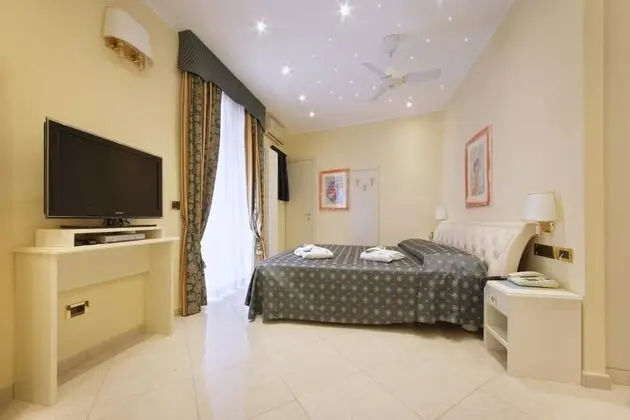 Superior Tek Büyük veya İki Ayrı Yataklı Oda