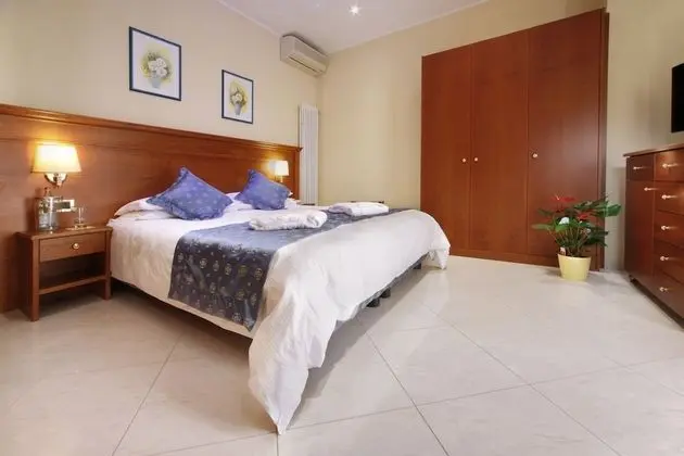 Superior Tek Büyük veya İki Ayrı Yataklı Oda