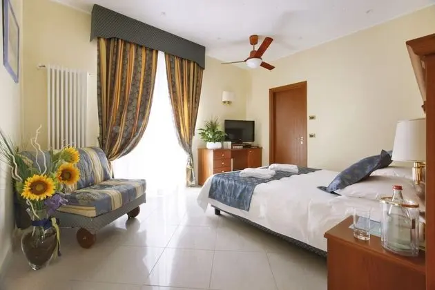 Superior Tek Büyük veya İki Ayrı Yataklı Oda