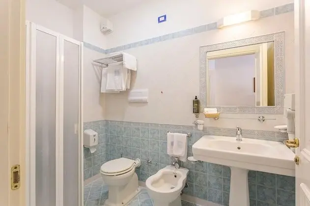 Tek Büyük veya İki Ayrı Yataklı Oda, Balkon