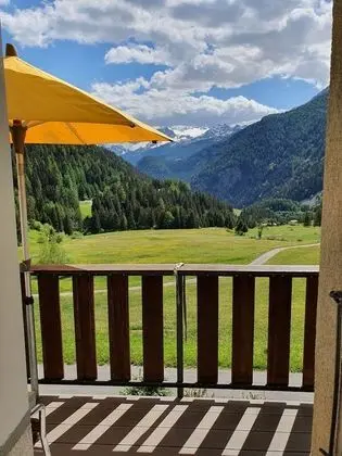 Tek Büyük Yataklı Oda, Balkon