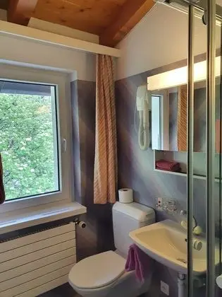 Tek Büyük Yataklı Oda, Balkon