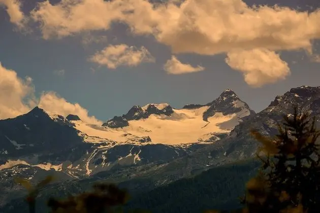 Tek Büyük Yataklı Oda, Balkon
