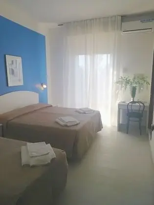 Üç Kişilik Oda