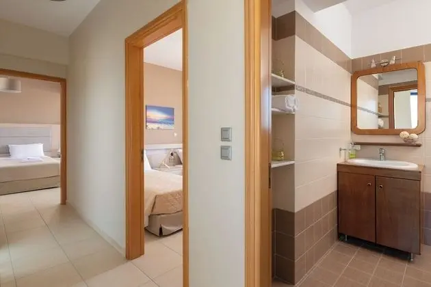 Luxury Villa, Plaj Kenarı