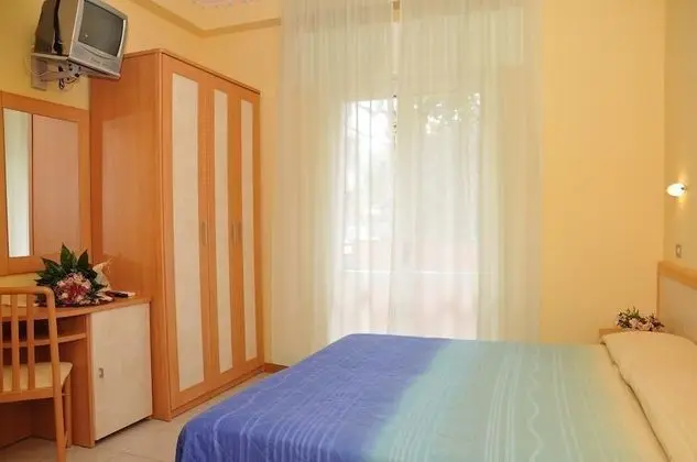 Tek Büyük Yataklı Oda, Balkon
