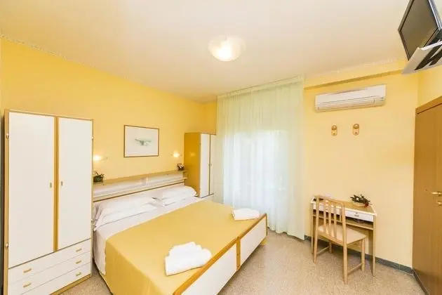 Tek Büyük Yataklı Oda, Balkon