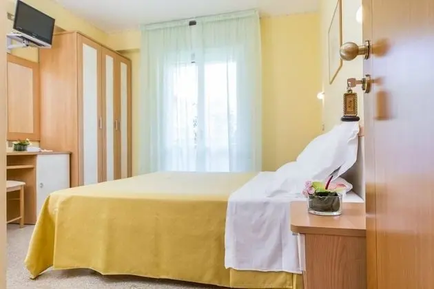 Üç Kişilik Oda, Balkon