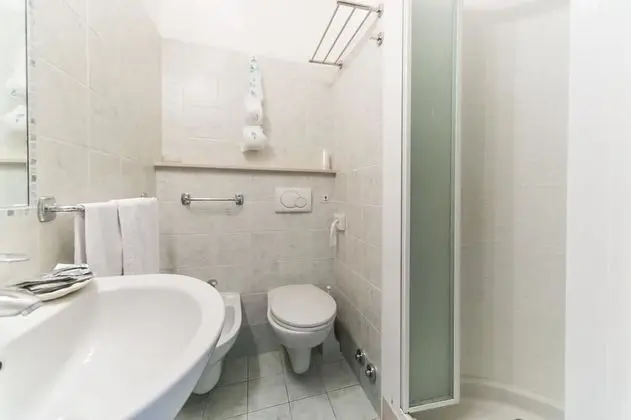 Üç Kişilik Oda, Balkon