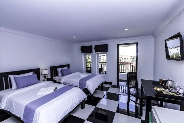 Deluxe Twin Room, Pool View