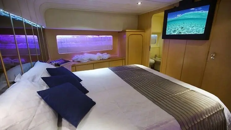 Luxury Oda (MASTER BEDROOM)