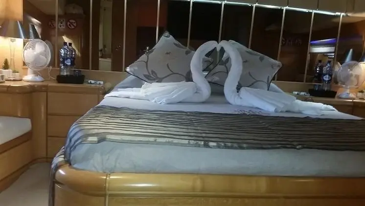 Luxury Oda (MASTER BEDROOM)