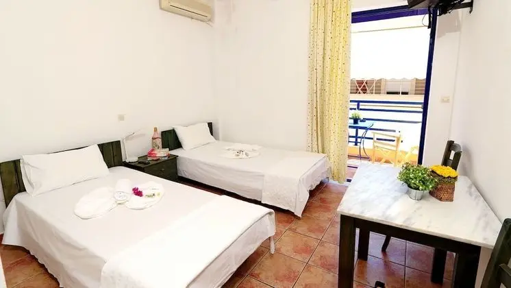 Comfort Tek Büyük Yataklı Oda