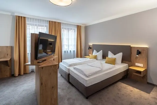 Comfort Tek Büyük Yataklı Oda