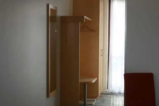 Standard Tek Büyük Yataklı Oda (L)