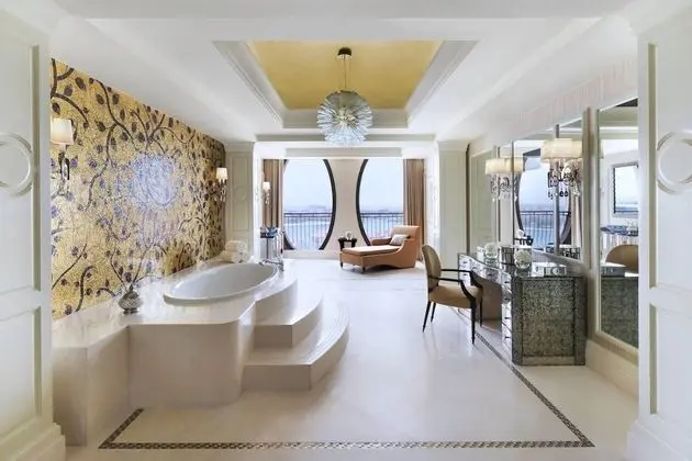 Royal Süit, 2 Yatak Odası, Balkon (Club lounge access)