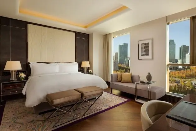 Grand Oda, 1 En Büyük (King) Boy Yatak, Şehir Manzaralı