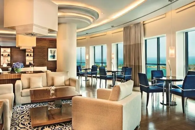 Club Süit, 1 En Büyük (King) Boy Yatak, Balkon (Diplomatic)