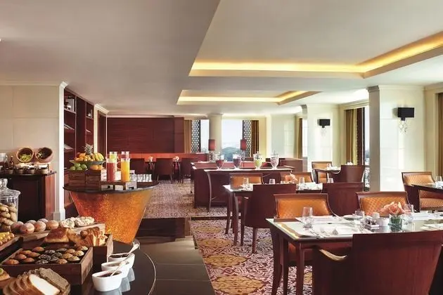 Club Süit, 1 En Büyük (King) Boy Yatak, Sigara İçilmez, Şehir Manzaralı (Club Executive)