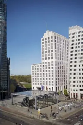 Club Süit (Carlton)