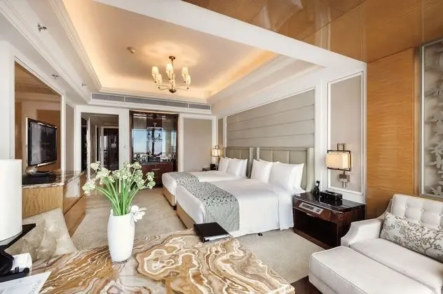 Oda, 2 Çift Kişilik Yatak, Şehir Manzaralı