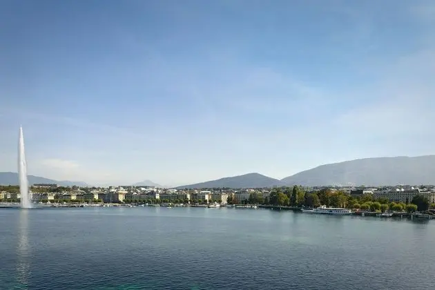 Junior Süit, 1 En Büyük (King) Boy Yatak, Sigara İçilmez (Lake Front)