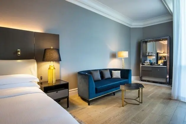 Deluxe Oda, 1 En Büyük (King) Boy Yatak, Balkon, Deniz Manzaralı (Balcony)