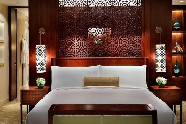 One Bedroom Club Suite