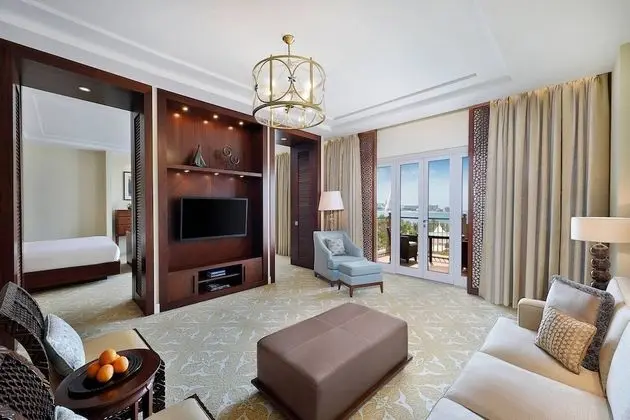 One Bedroom Club Suite