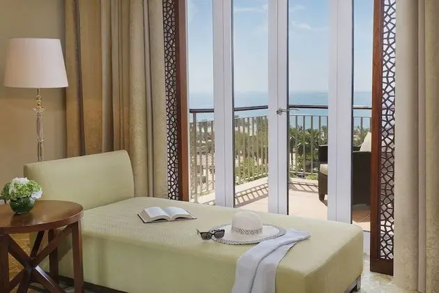 One Bedroom Gulf Suite