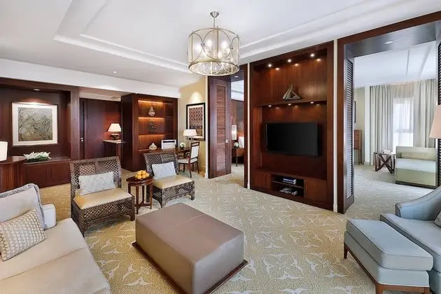 One Bedroom Gulf Suite