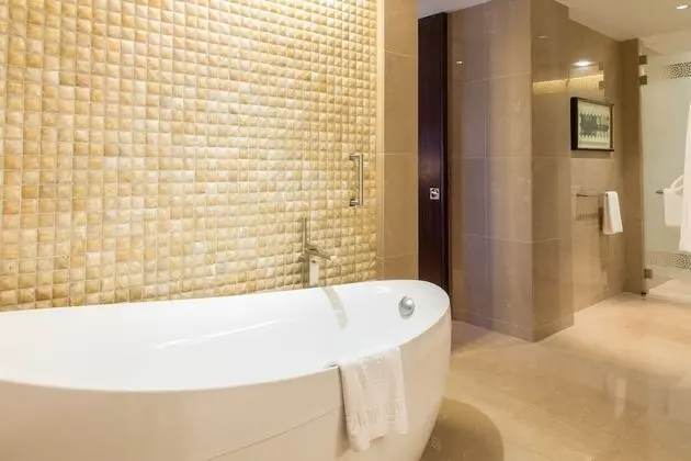 One Bedroom Gulf Suite