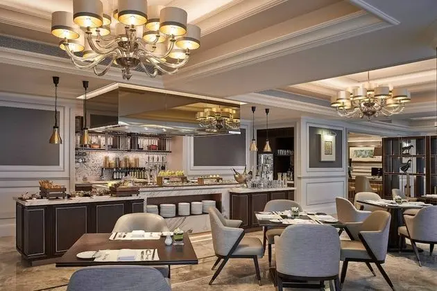 Club Oda, 1 En Büyük (King) Boy Yatak, Sigara İçilebilir, Kule