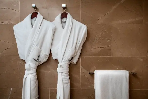 Superior Oda, 1 Büyük (Queen) Boy Yatak, Balkon, Kısmi Deniz Manzaralı