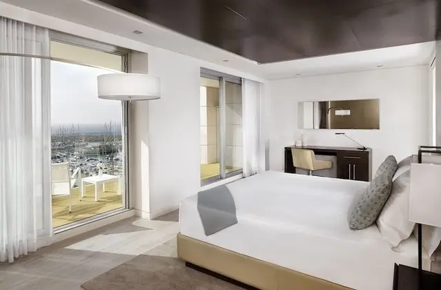 Superior Oda, 1 Büyük (Queen) Boy Yatak, Balkon, Kısmi Deniz Manzaralı