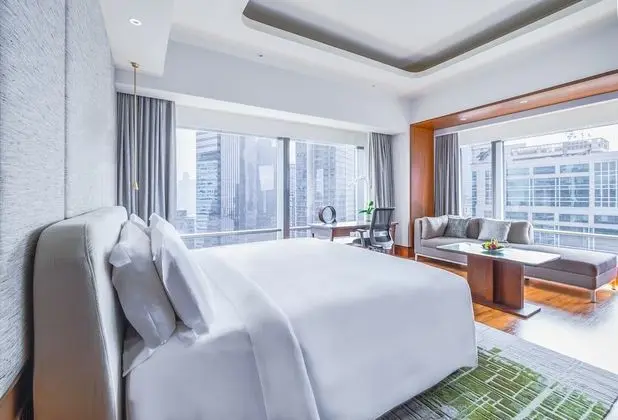 Grand Oda, 1 En Büyük (King) Boy Yatak, Şehir Manzaralı