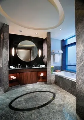 Club Oda, 1 En Büyük (King) Boy Yatak, Sigara İçilmez, Şehir Manzaralı (Executive Grand)