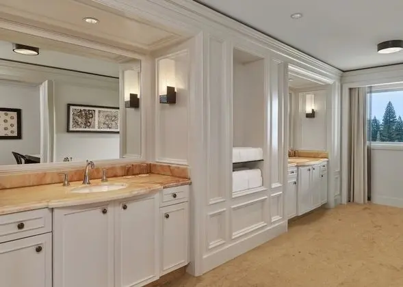 Club Süit, 1 En Büyük (King) Boy Yatak, Okyanusa Sıfır