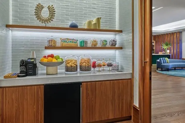 Club Süit, 1 En Büyük (King) Boy Yatak, Okyanusa Sıfır