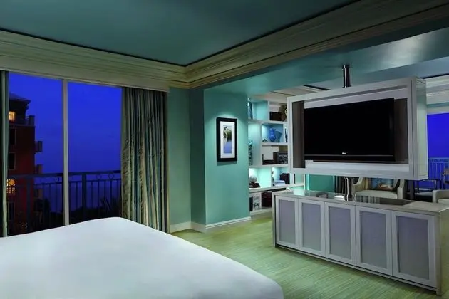 Presidential Süit, 2 Yatak Odası, Okyanusa Sıfır (High Floor)