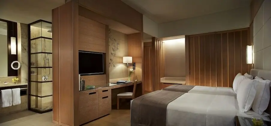 Oda, 2 Çift Kişilik Yatak, Balkon, Kısmi Deniz Manzarası