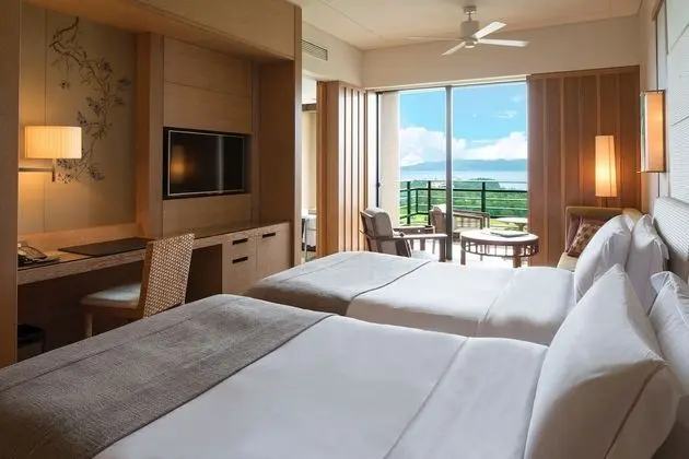 Oda, 2 Çift Kişilik Yatak, Balkon, Kısmi Deniz Manzarası