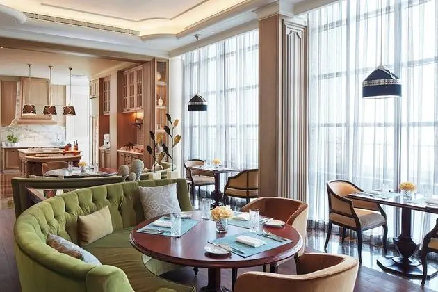 Club Oda, 1 En Büyük (King) Boy Yatak, Sigara İçilmez, Golf Manzaralı