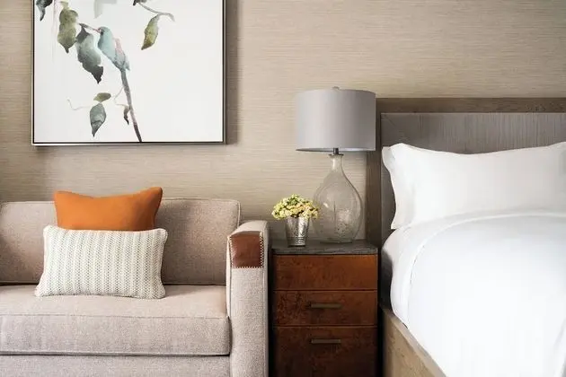 Club Oda, 1 En Büyük (King) Boy Yatak, Göl Manzaralı (Club Level, Top Floor)