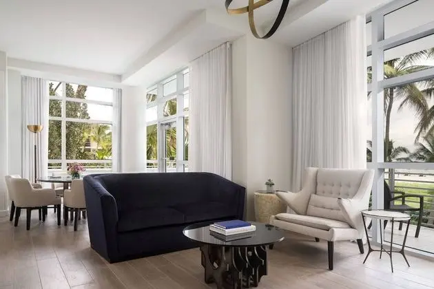Oda, 1 En Büyük (King) Boy Yatak, Balkon/Veranda (Mobility Accessible, Roll-In Shower)