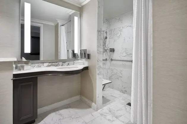 Executive Süit, 1 Yatak Odası (Mobility Accessible, Roll-In Shower)