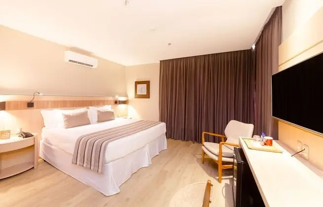 Executive Oda, Balkon, Kısmi Deniz Manzaralı